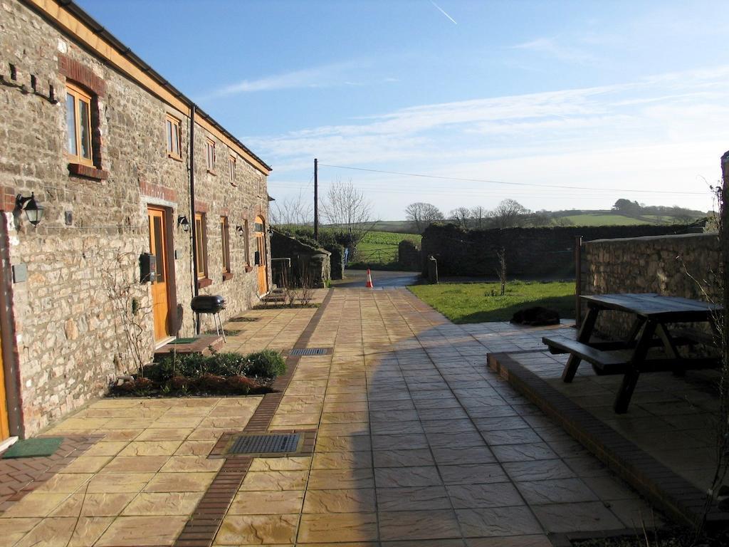 Lamphey Park Guest House Room photo